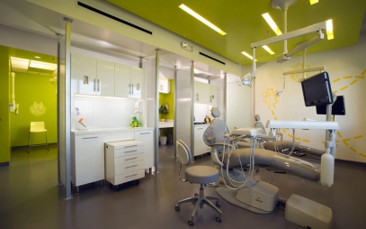 Clinic Interior Design in Kirti Nagar